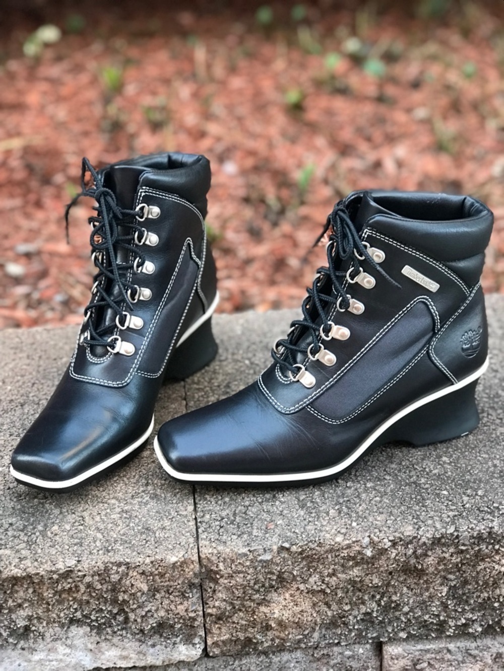 TIMBERLAND Hill Wedge Ankle Boots Size 5.5 Leather lace-up Black with White trim - Picture 2 of 16